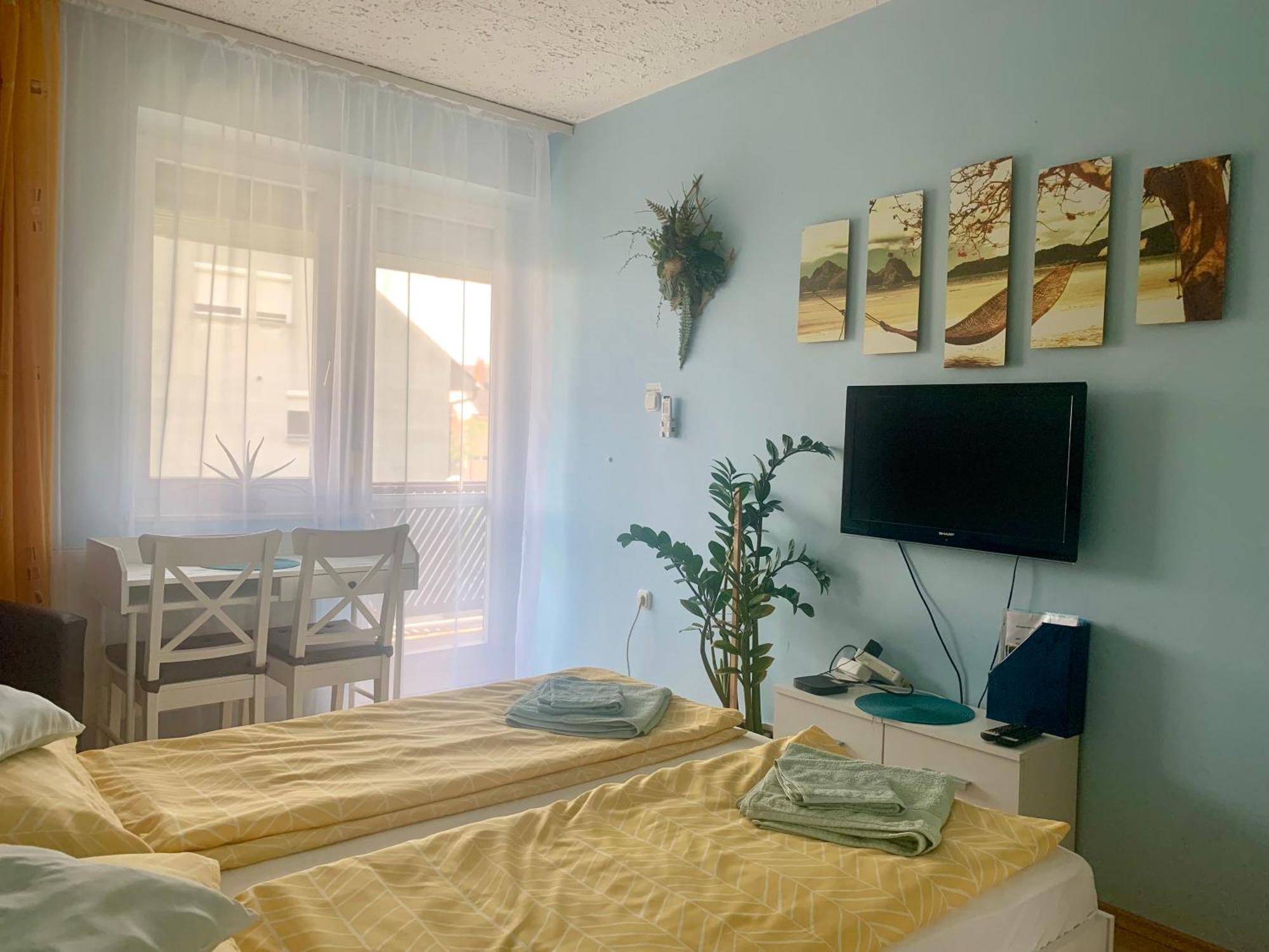 Aloe Apartman ショプロン エクステリア 写真